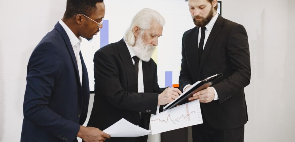 Renewal Negotiations in Controlled Markets